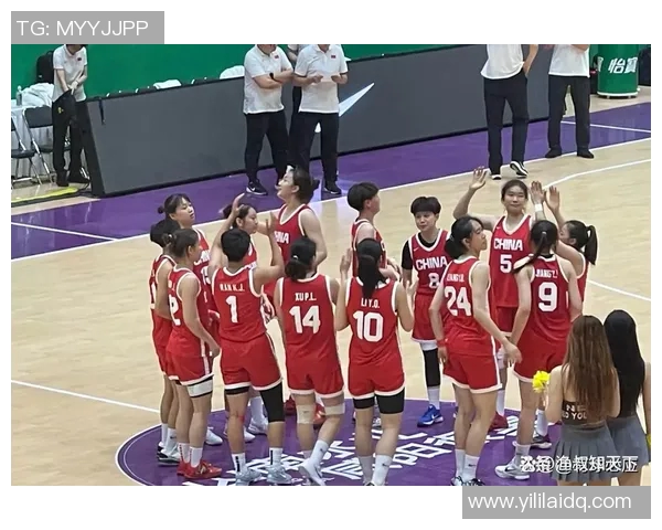 U19男篮迎战拉脱维亚全力争胜展现青春风采